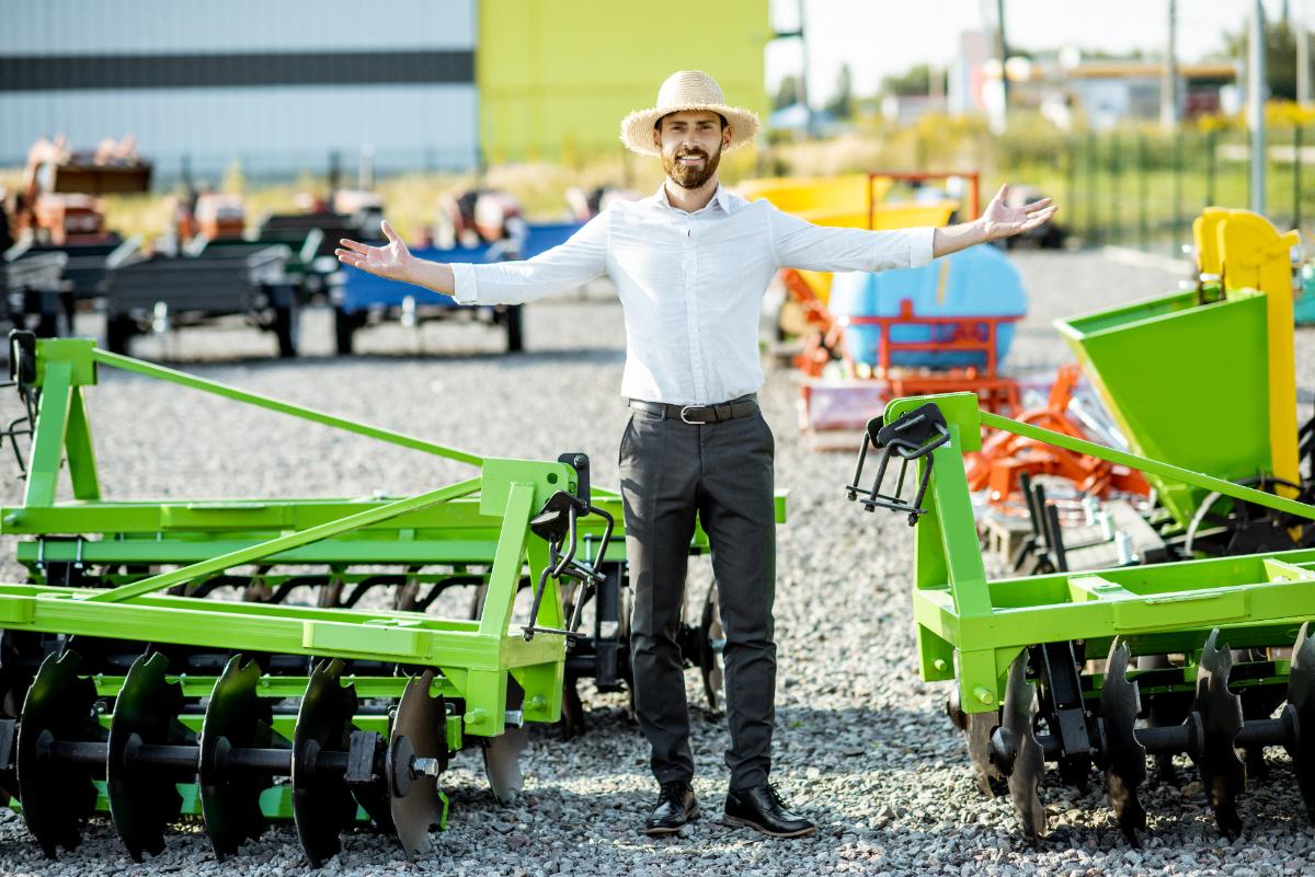 Motobineuse Briggs et Stratton avec accès visible au système de courroie