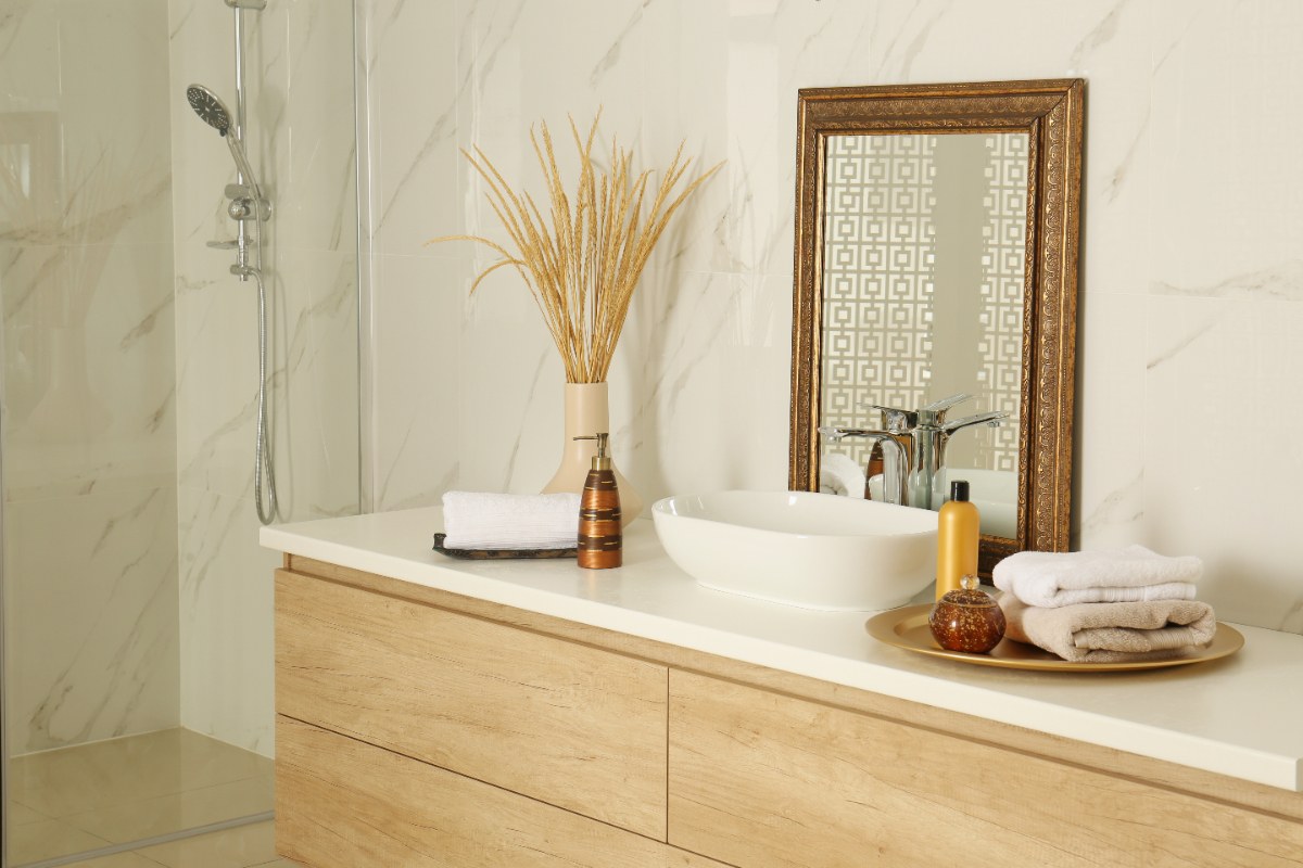 Une salle de bain moderne